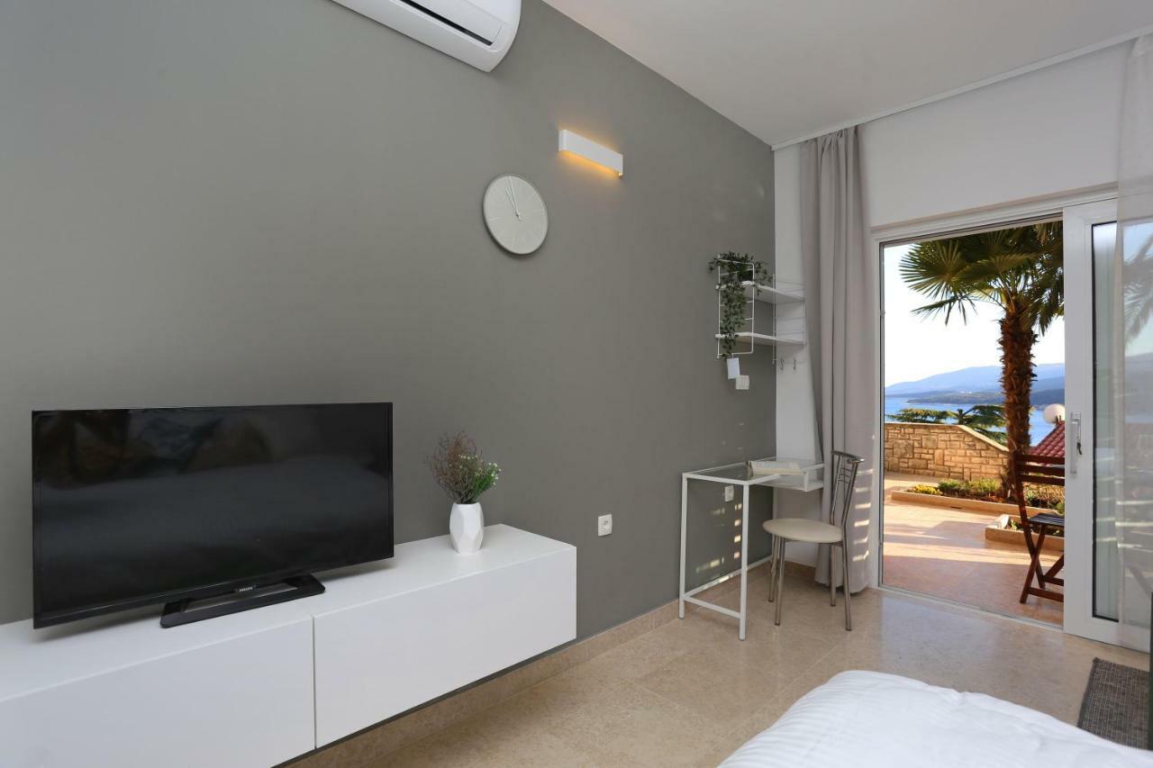 Studio Apartment Close To The Sea Rabac Exterior photo